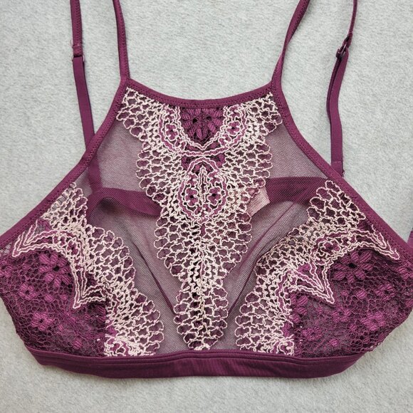 Victoria's Secret Size Small‎ High Neck Lace Bralette Burgundy Red Lace Shimmer - Picture 2 of 16